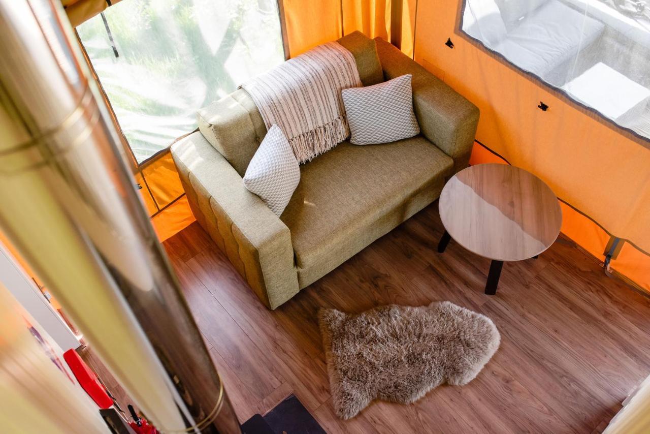 Hencote Vineyard Glamping Village Shrewsbury Exterior foto